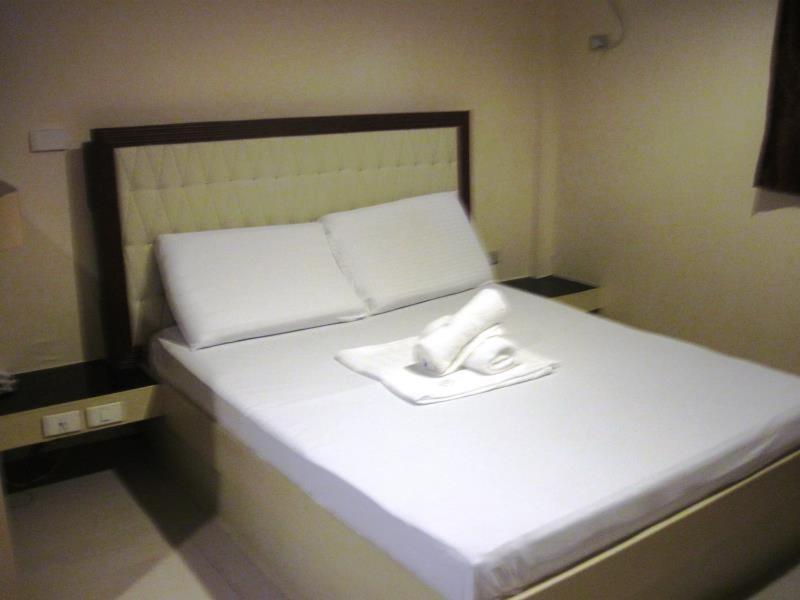 Upper Digos Jared Suites מראה חיצוני תמונה